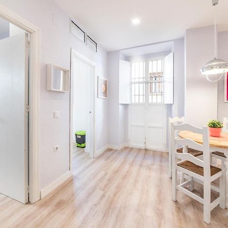 Apartamentos Alfaqueque A Sevilla Kültér fotó